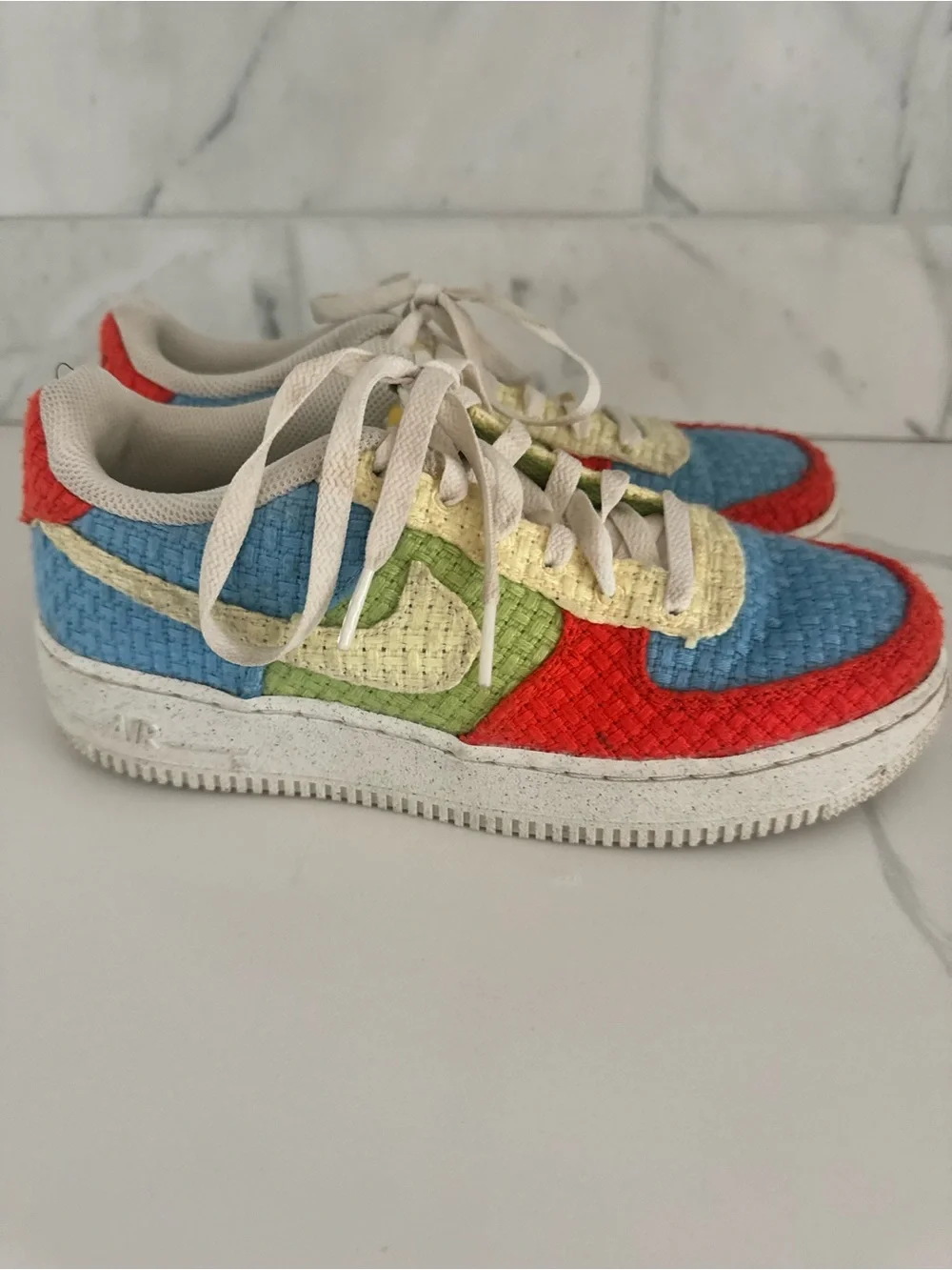 Nike Kids Multicolor Woven Low-Top Sneakers — Red, Blue, Green, Cream